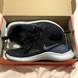 Size 6.5 Nike running shoes